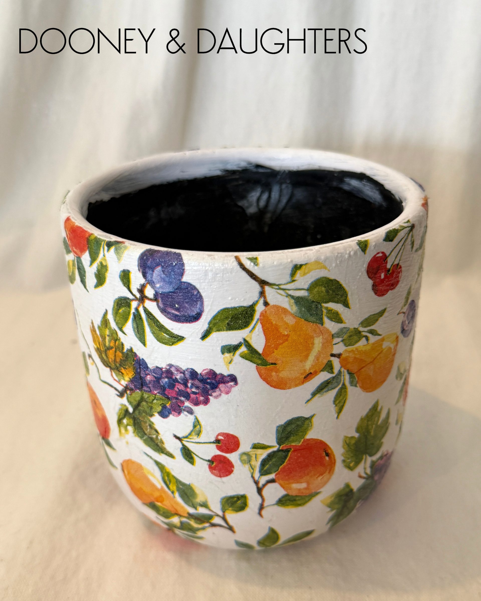 Medium Pot - Autumn Fruits