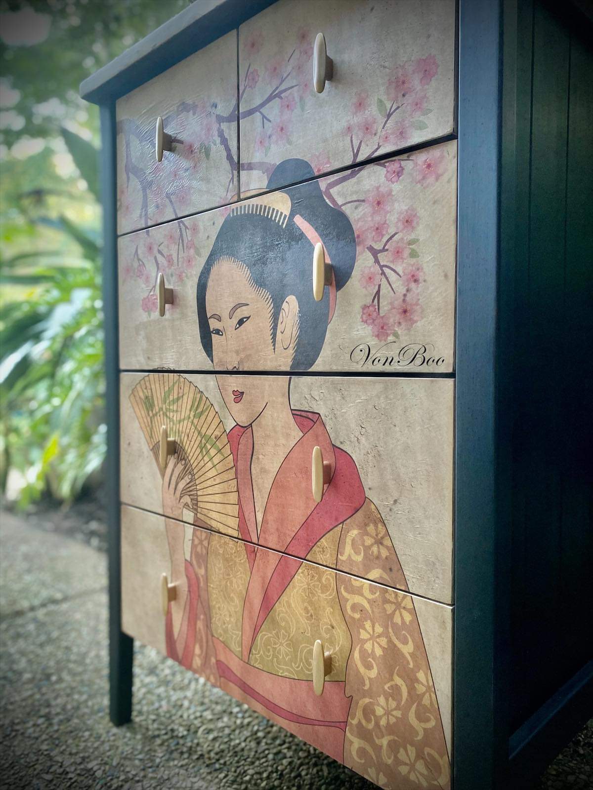 Geisha Decoupage Paper