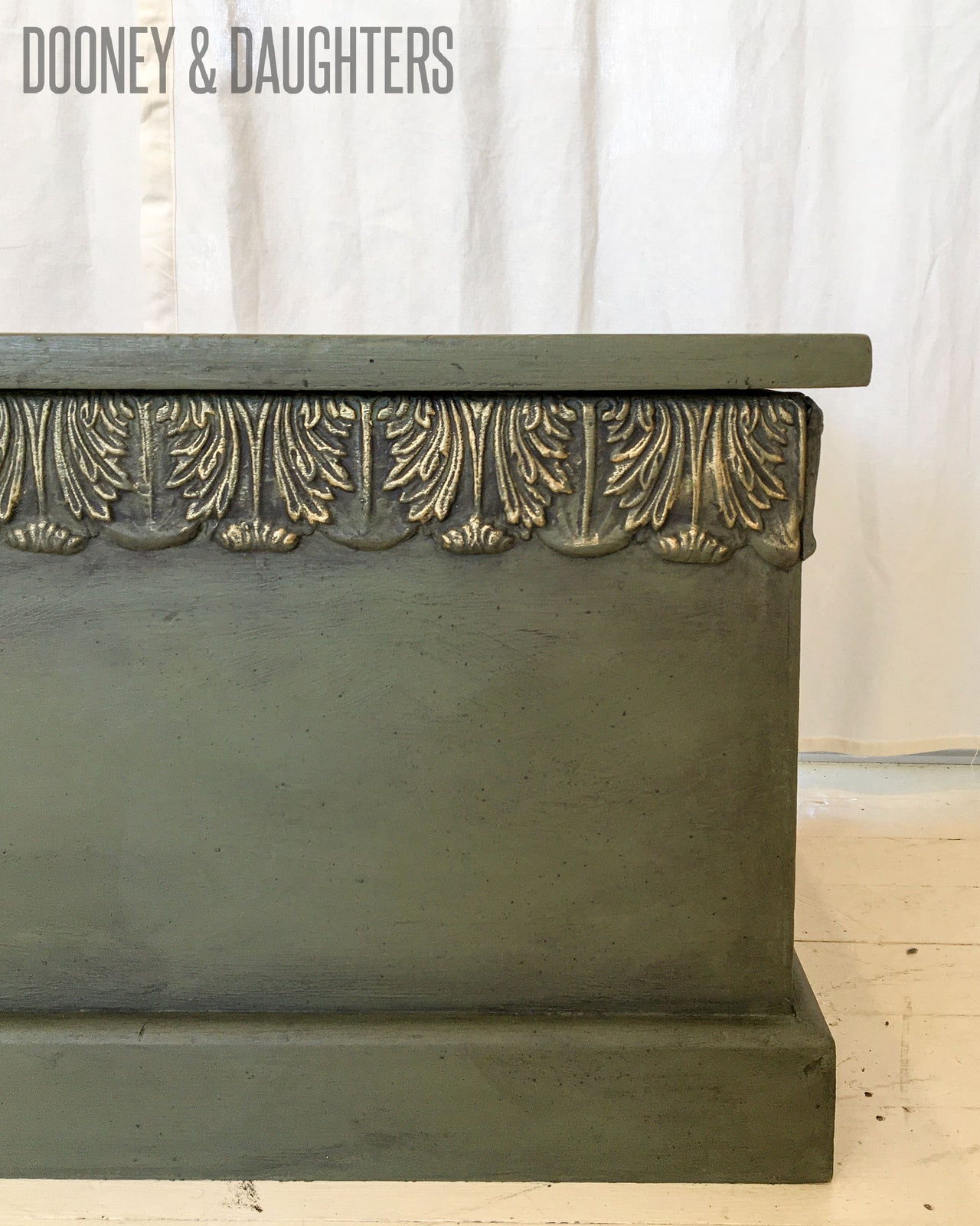 Green Blanket Box with Efex Trim