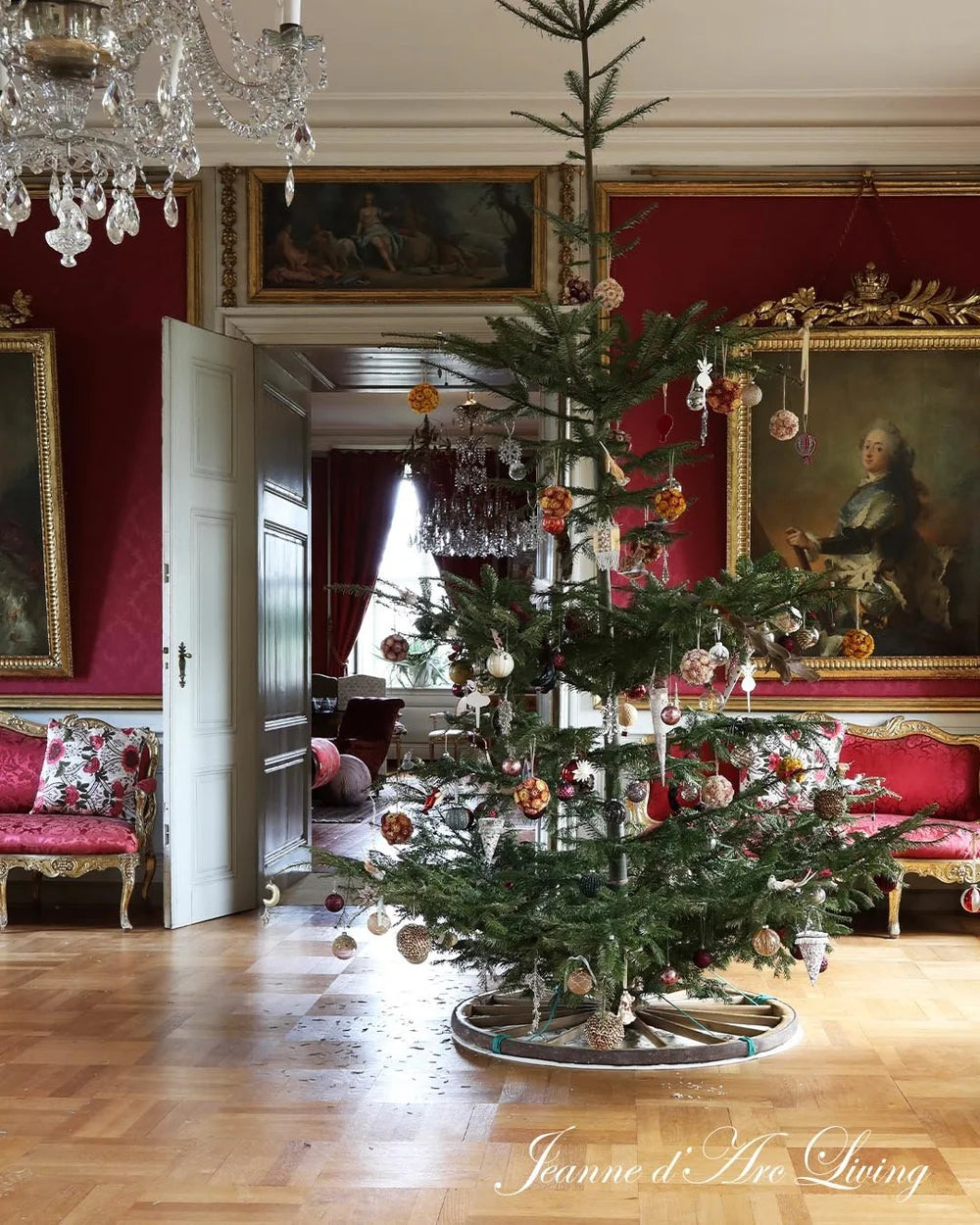 Jeanne d'Arc Living Magazine A Sprinkle Of Christmas Magic 2025
