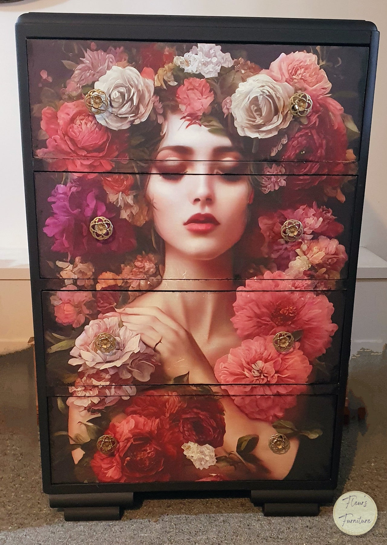 Baroque Flowers Chest of Drawers