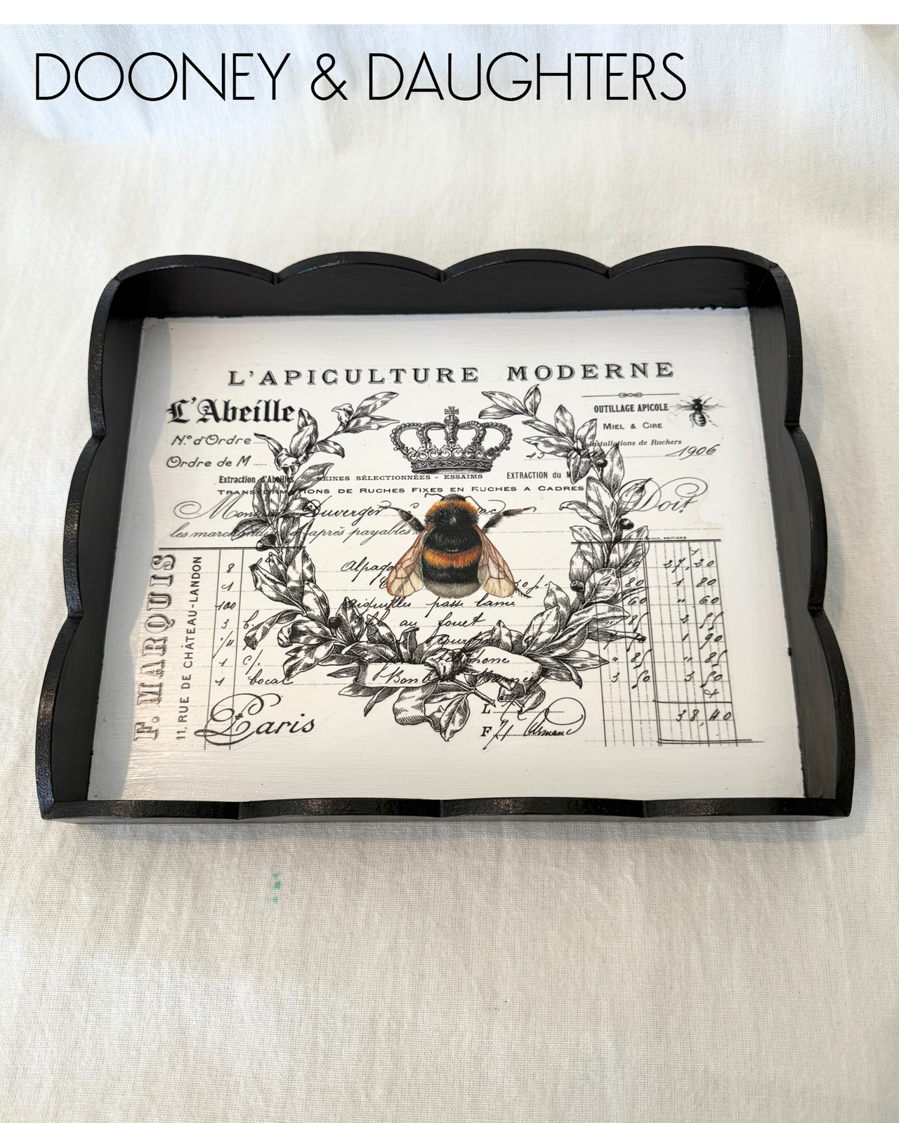 Bees Small Scallop Tray