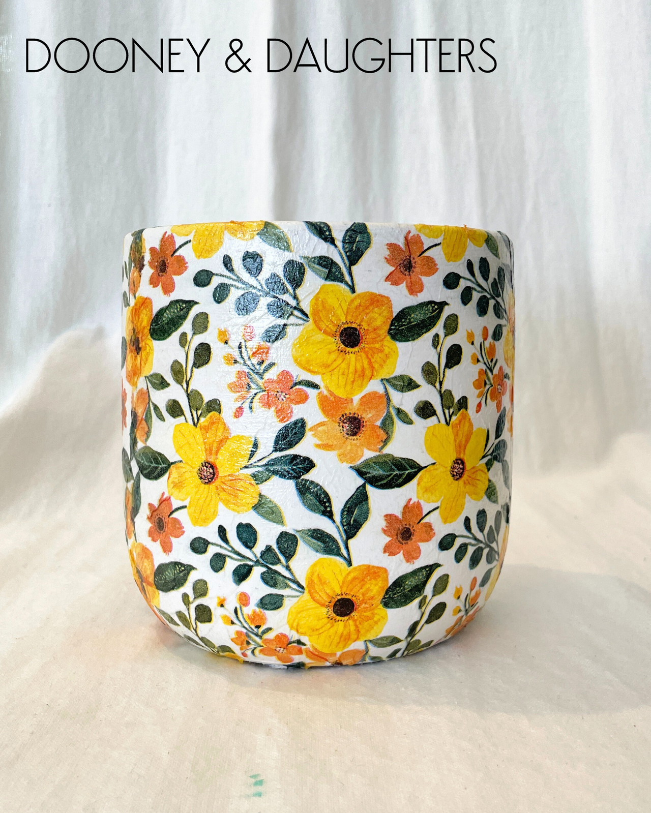 Medium Pot - Golden Flowers