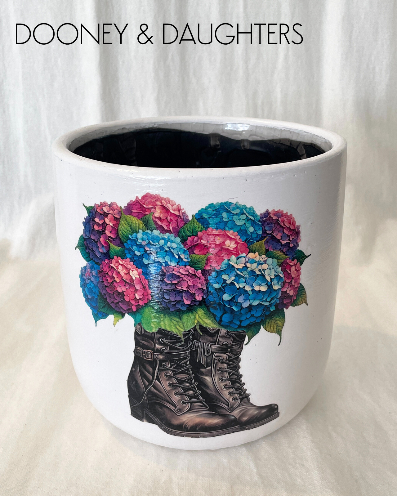 Large Pot - Hydrangea Boots