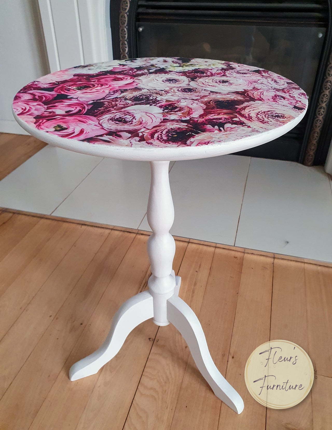 Rose Pedestal Table with Matching Coasters
