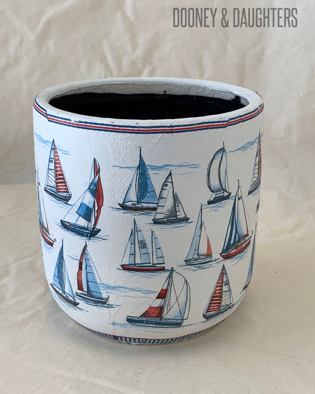Large Pot - Sailing