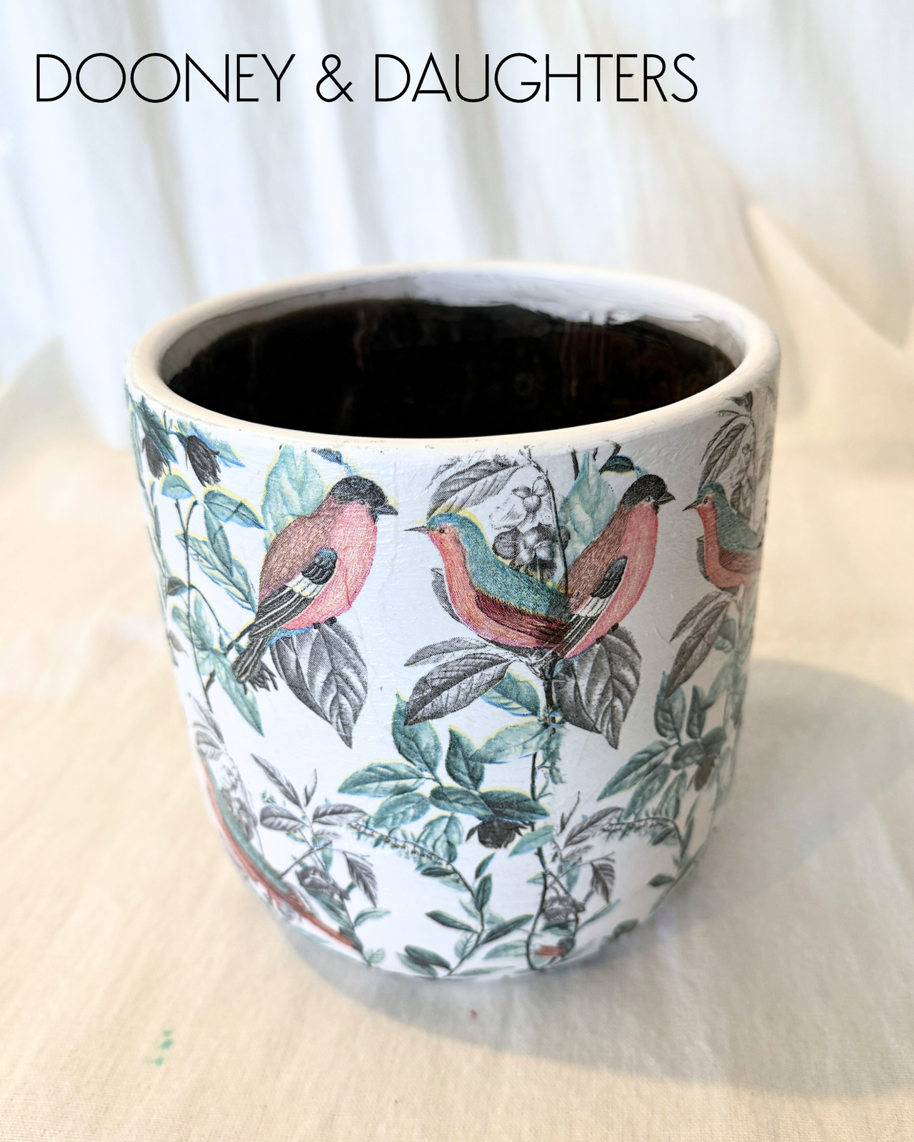 Large Pot - Tropical Birds