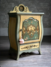 Versailles On Repeat Decoupage Paper
