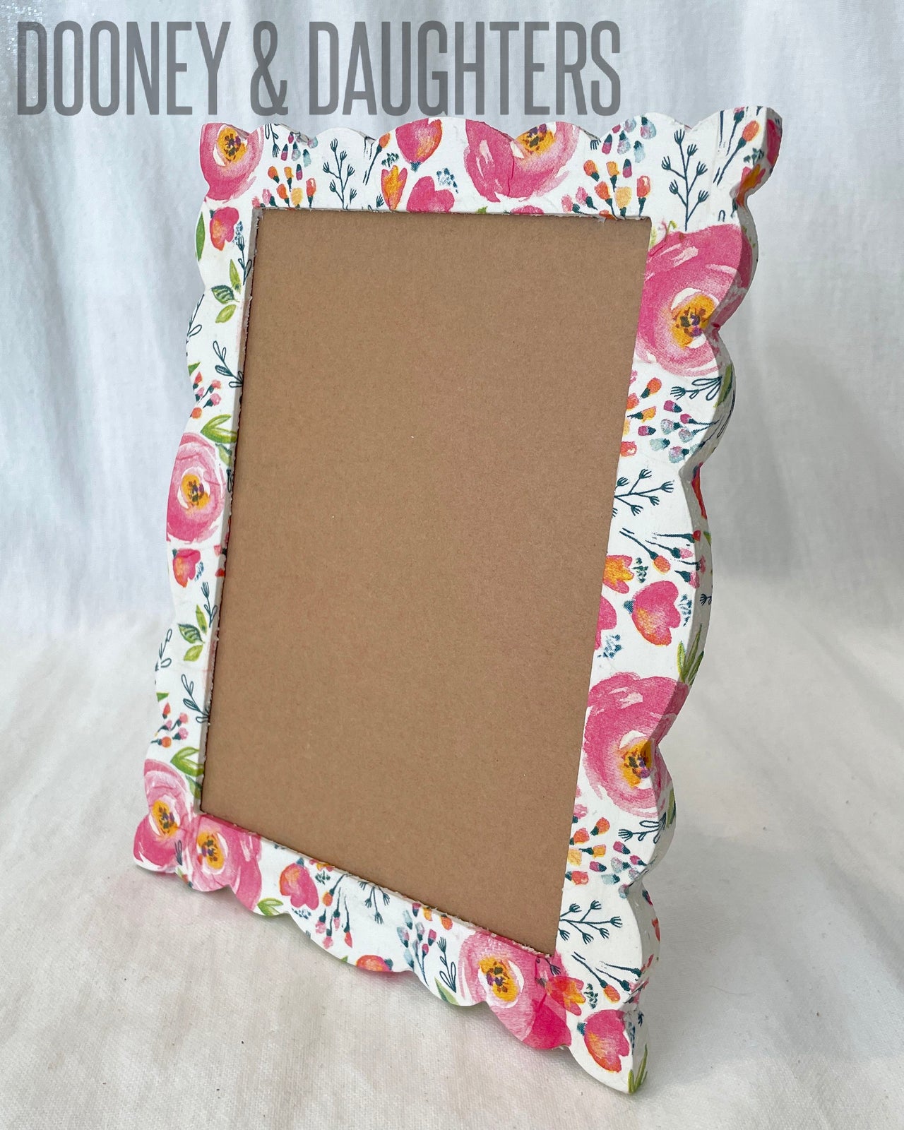 Water Colour Blooms Scallop Photo Frame