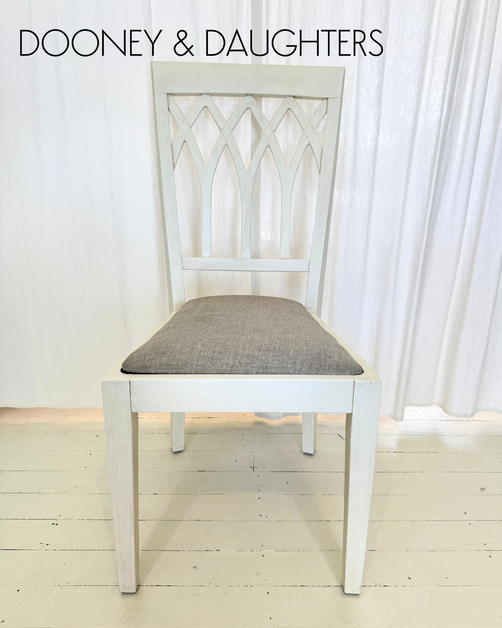 Aged Wild Tusk Hall Table & Chair
