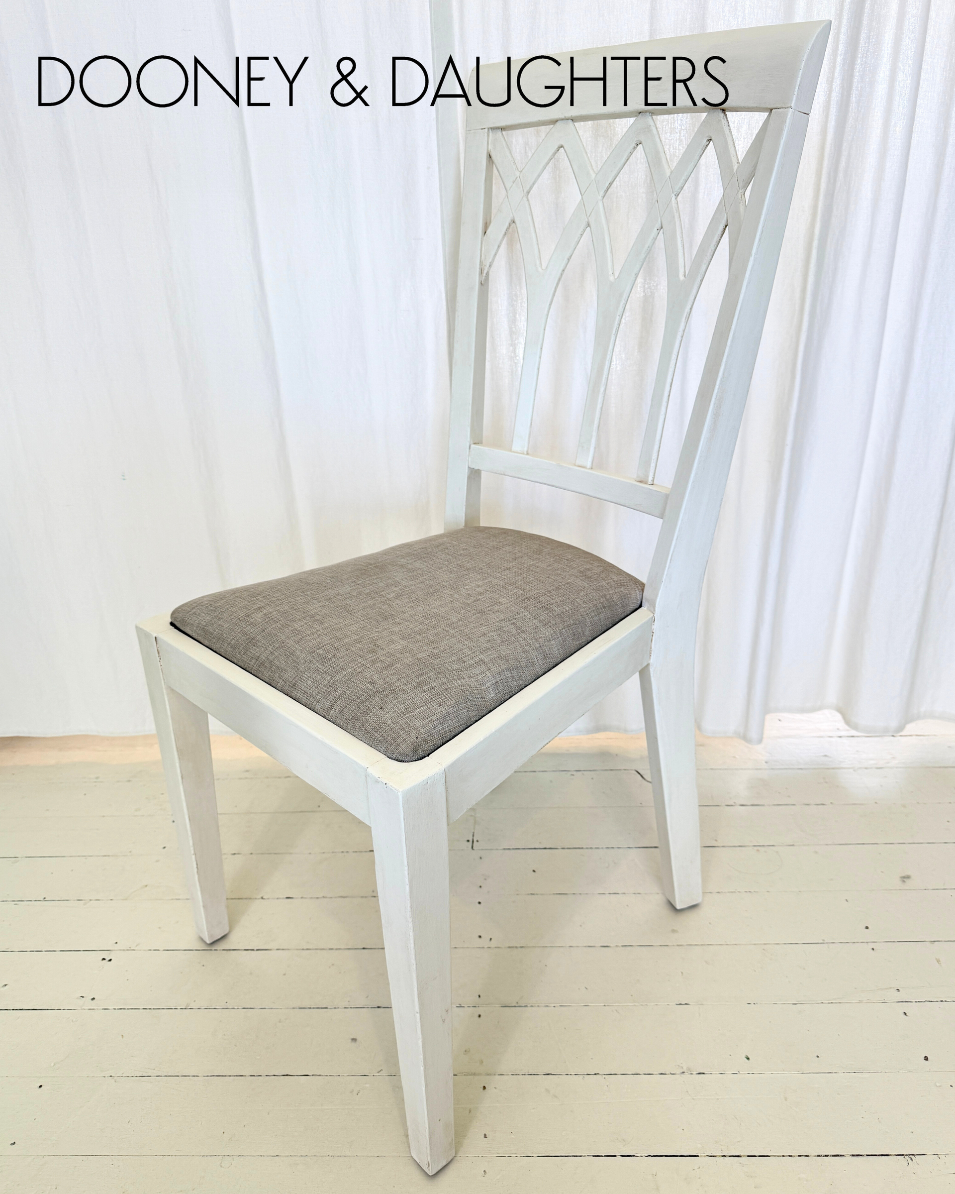 Aged Wild Tusk Hall Table & Chair