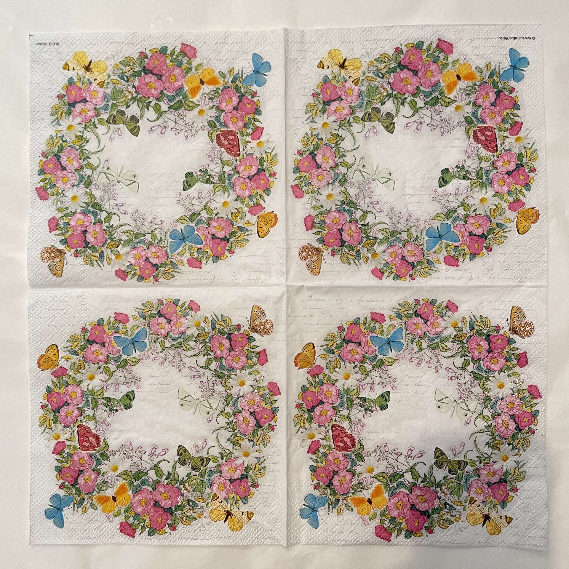 Napkin - Wreath of Flowers