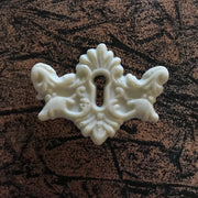 Escutcheon E7 Medium Victorian