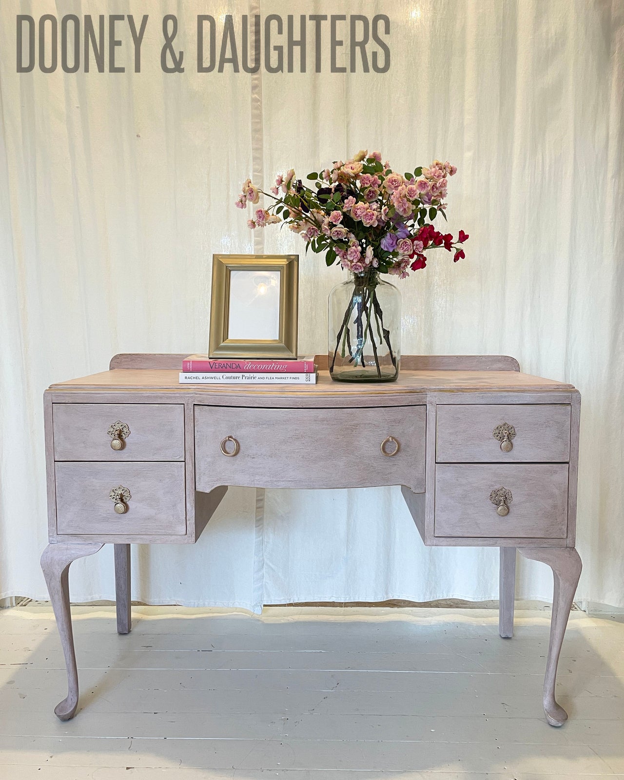 Grassmere Chateau Methode Dresser