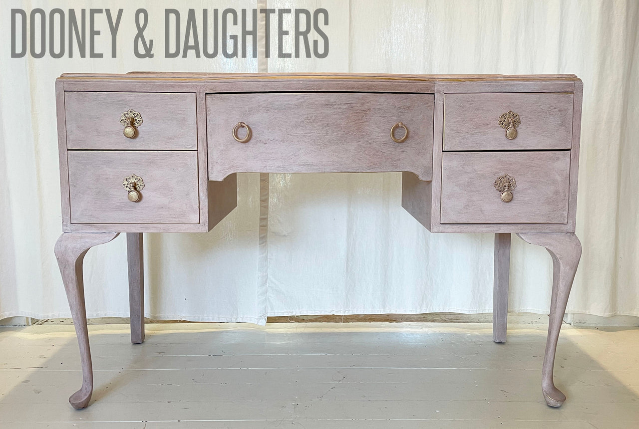Grassmere Chateau Methode Dresser