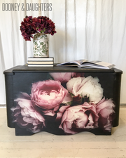 Moody Florals Blanket Box