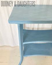 Summer Blues Three Tiered Table